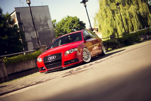 JR10 Japan Racing Audi A4